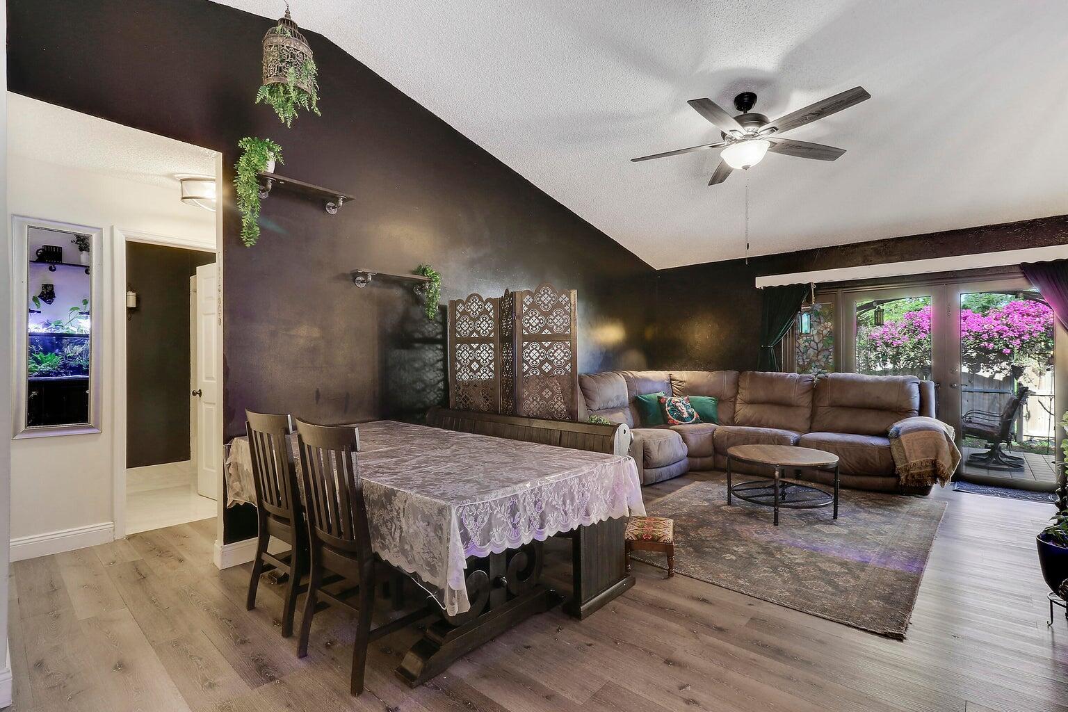 Building Photo - 5117 Arbor Glen Cir