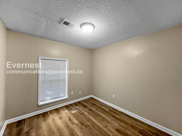 Building Photo - 5318 Haynes Dr