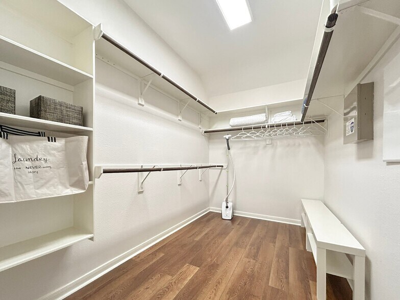 Building Photo - 19 Umbria Ln