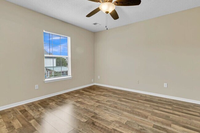 Building Photo - 1006 Friartuck Trail