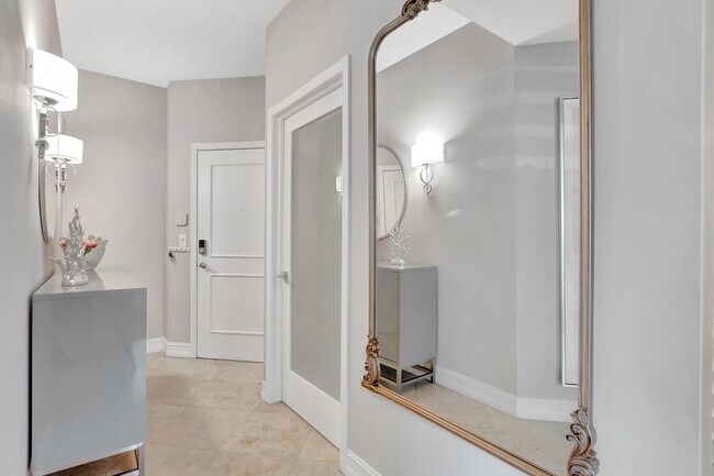 Building Photo - 3606 S Ocean Blvd