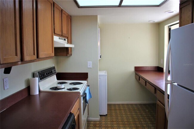 Building Photo - 4983 Puritan Cir