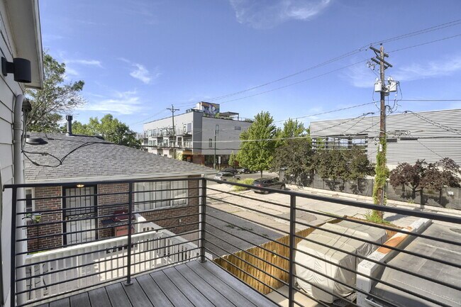 Building Photo - Charming Home in the Baker Neighborhood!