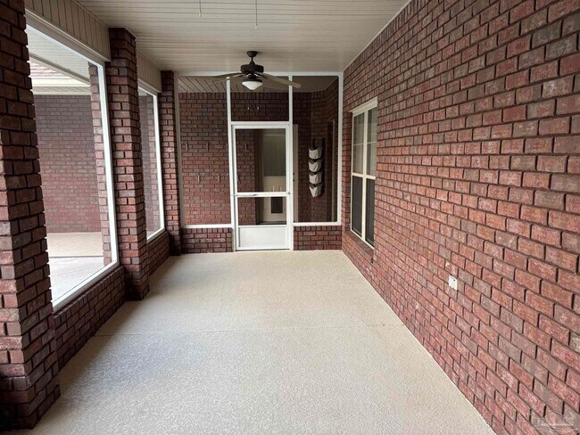 Building Photo - 3689 Laurel Lee Blvd