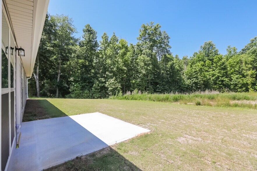 Building Photo - 150 Heartland Cir
