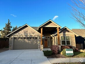 Building Photo - Gorgeous Custom Single Level Home