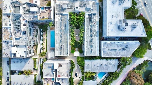 Building Photo - 435 21st St