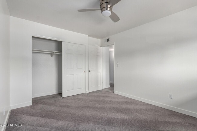 Building Photo - 1586 West Campbell Ave