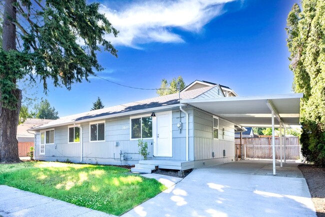 Primary Photo - Beautiful 4bed 2bath Home in Renton