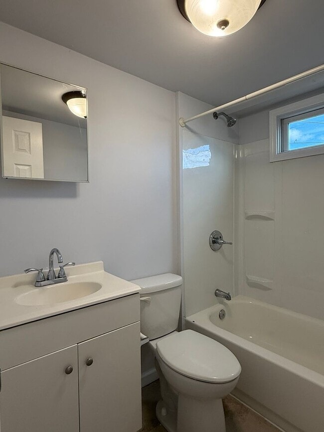 Building Photo - 2 Bed Mobile Home - Aston, PA