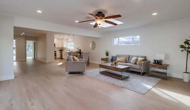 Building Photo - Beautiful upgraded home walking distance to SDSU