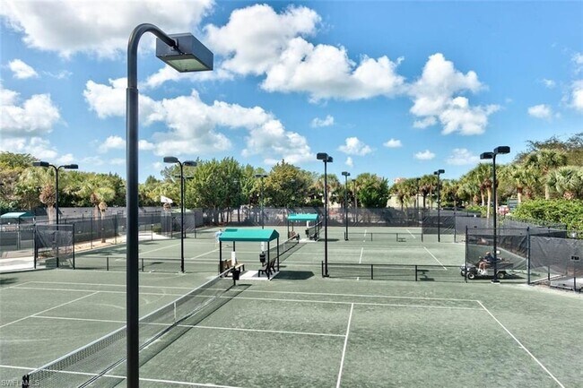 Building Photo - 4200 Sawgrass Point Dr