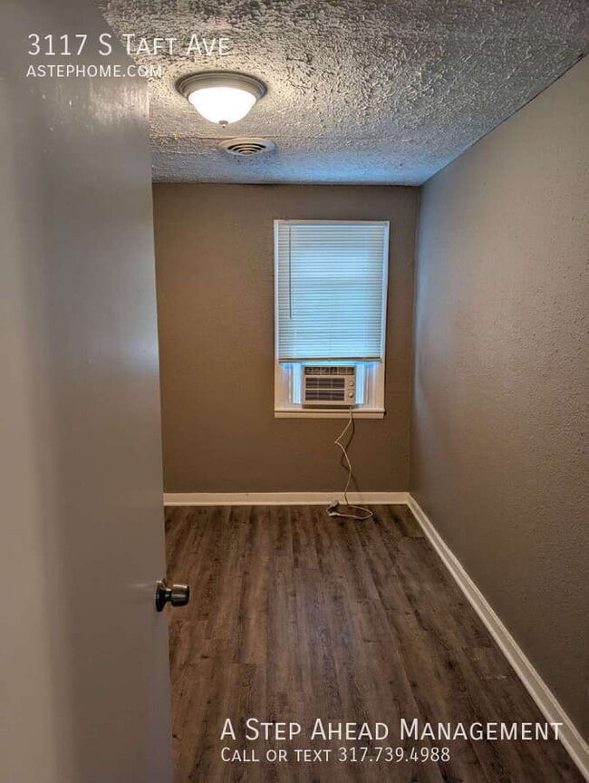 Building Photo - 3117 S Taft Ave