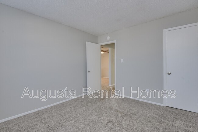 Building Photo - 2515 Center West Parkway - 10L