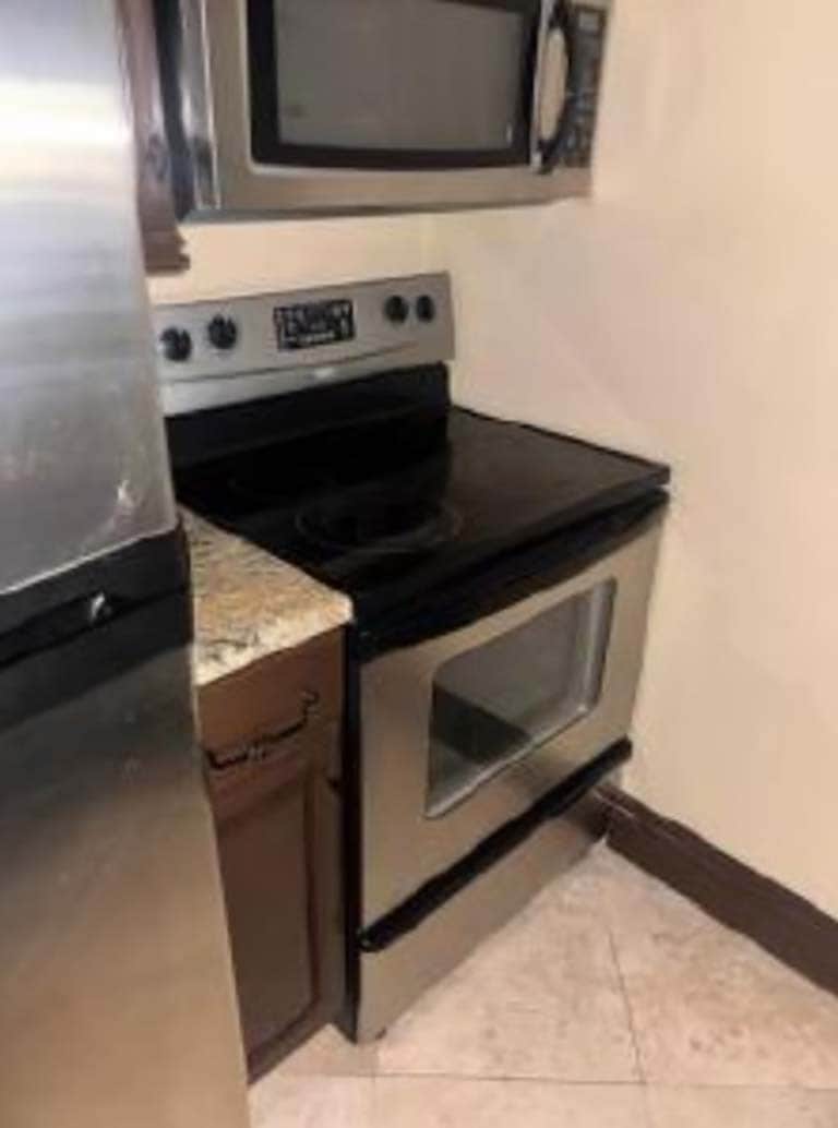 Building Photo - 204 Jefferson Ave