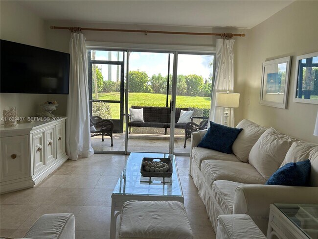 Building Photo - 5151 N Hwy A1A