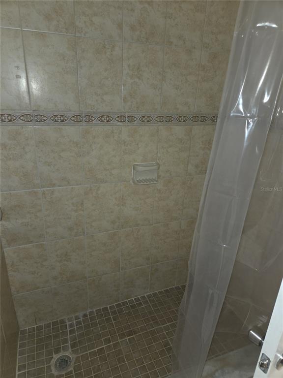 Building Photo - 8 Sawfish Ct