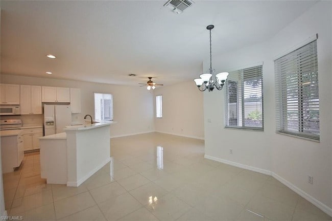 Building Photo - 15320 Laguna Hills Dr