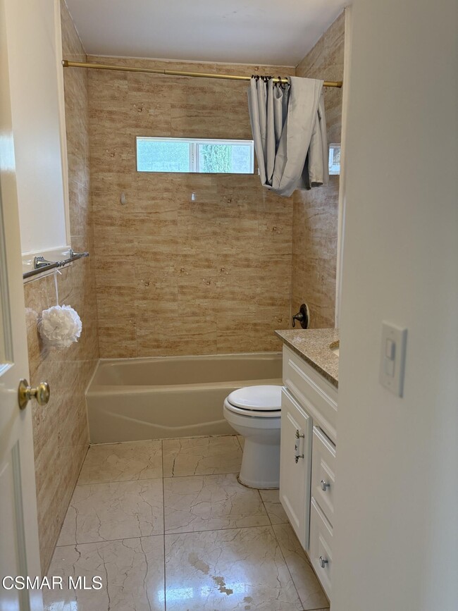 Building Photo - 28649 Acacia Glen St