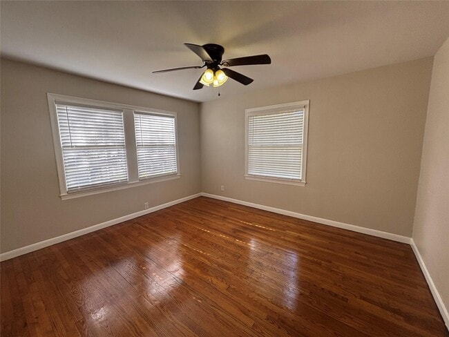 Building Photo - 1401 Austin St