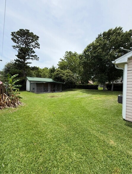 Building Photo - 6498 Verde St