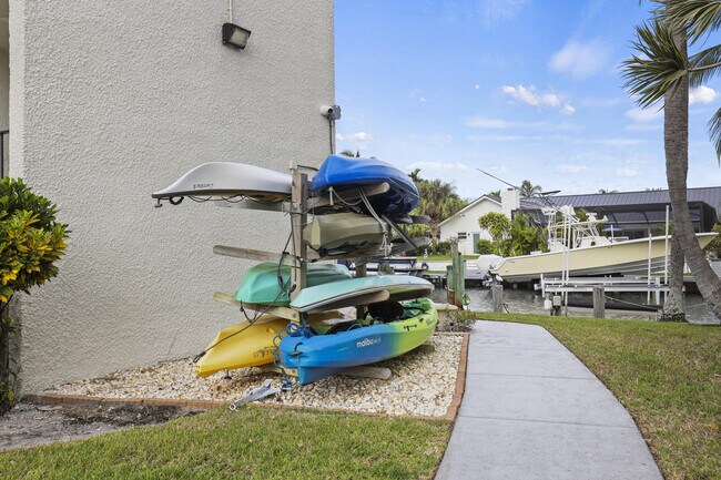 Building Photo - 109 Paradise Harbour Blvd