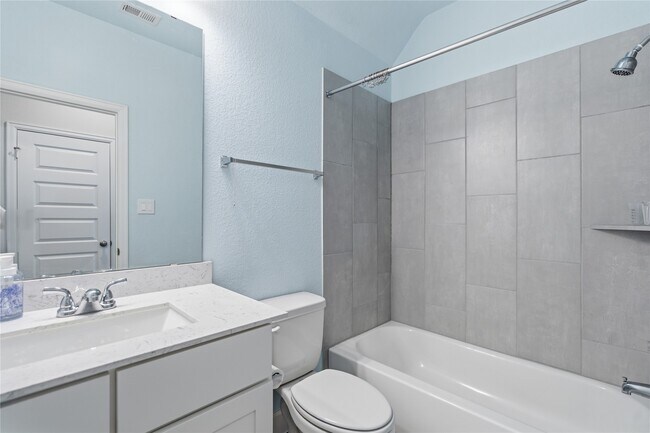 Building Photo - 29427 Mesquite Oaks Dr