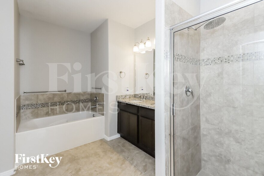 Building Photo - 6423 Sterling Shores Ln