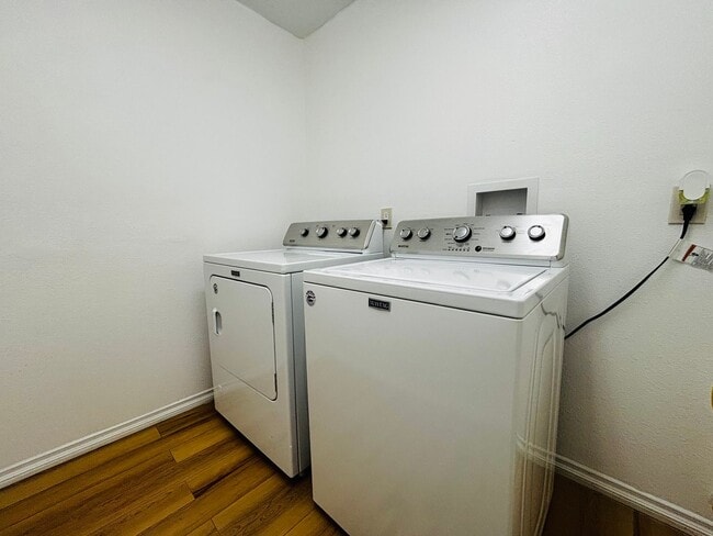 Building Photo - 16875 Orangecrest Ct
