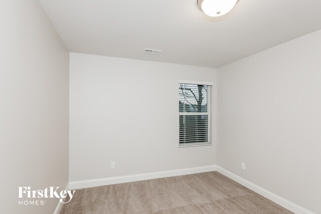 Building Photo - 9418 Blue Knoll Ct