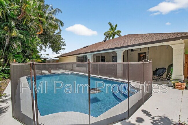 Building Photo - 2700 Yarmouth Dr