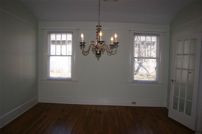 Building Photo - 917 Park Ave
