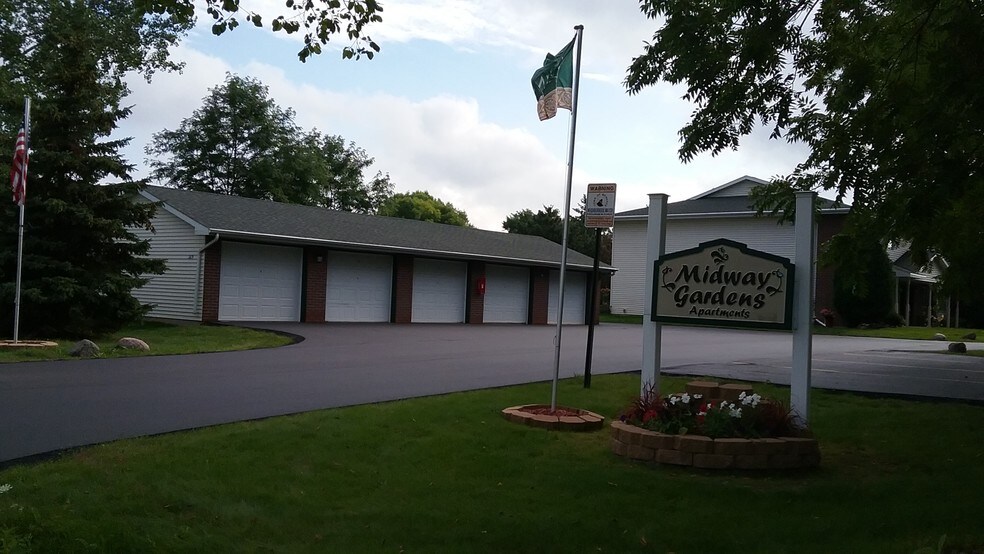 MIDWAY GARDENS 1619 Racine Rd Menasha WI 54952 Apartment Finder