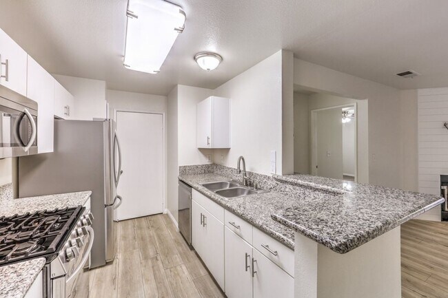 Building Photo - Fully Renovated Canyon Gate Condo | Guard Gated | Resort-Style Living