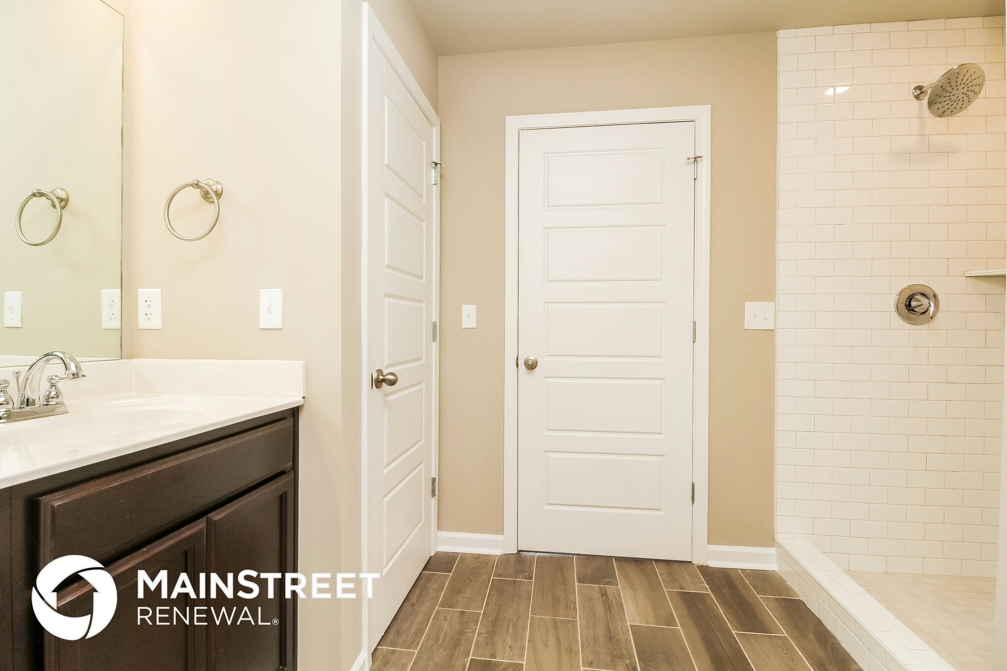 Building Photo - 109 Lyndhurst Dr