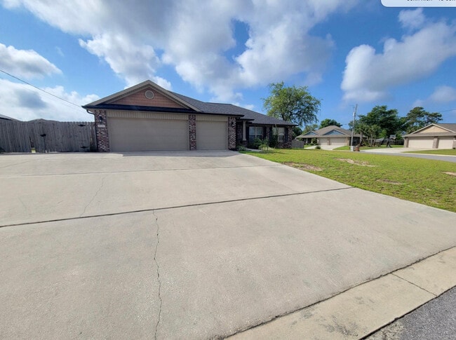 Building Photo - 8501 Holley Hills Cir