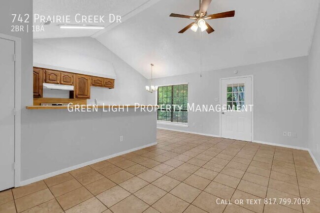 Building Photo - 742 Prairie Creek Dr