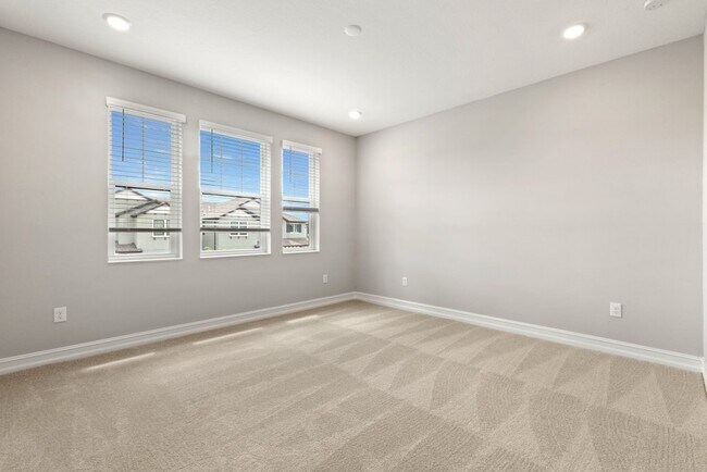 Building Photo - "Charming 3-Bedroom Rental in estancia the Center of Wesley chapel.