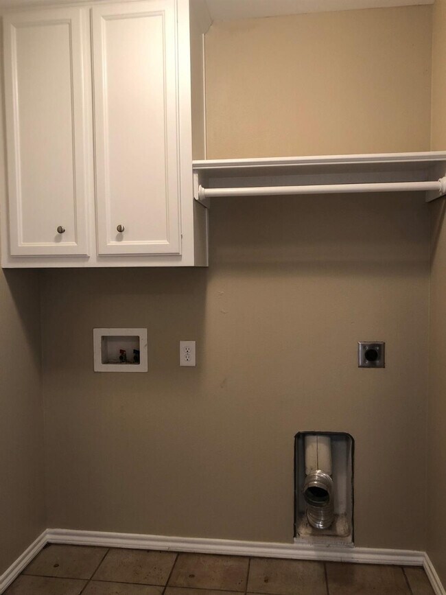 Building Photo - 2204 100th St