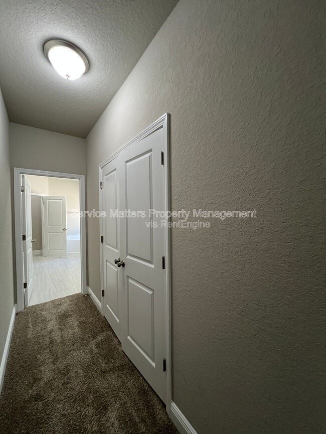 Building Photo - 5330 Parkside Dr