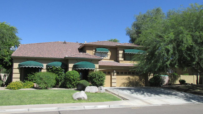 Building Photo - 8250 W Electra Ln
