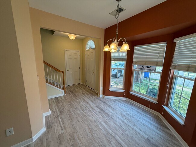 Building Photo - 232 Hadley Commons Dr