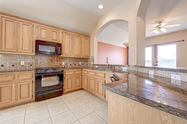 Building Photo - 3403 Sparta Dr