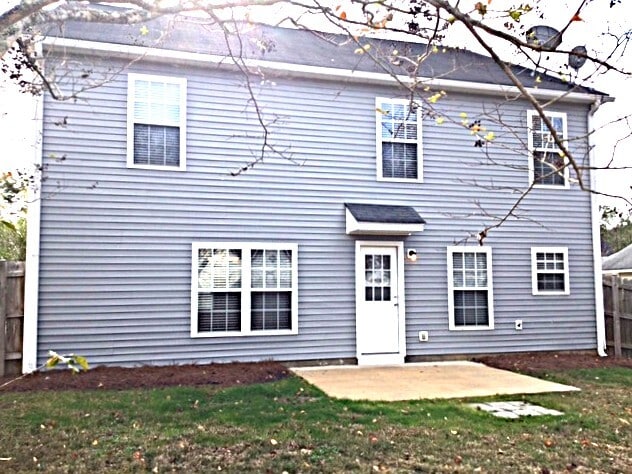 Building Photo - 137 Wildberry Ln