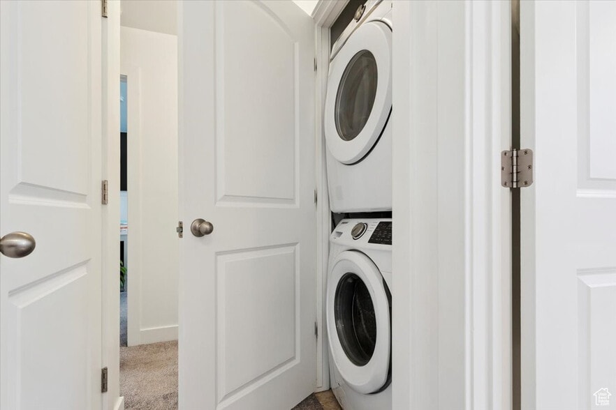 Building Photo - 10606 S Redknife Dr