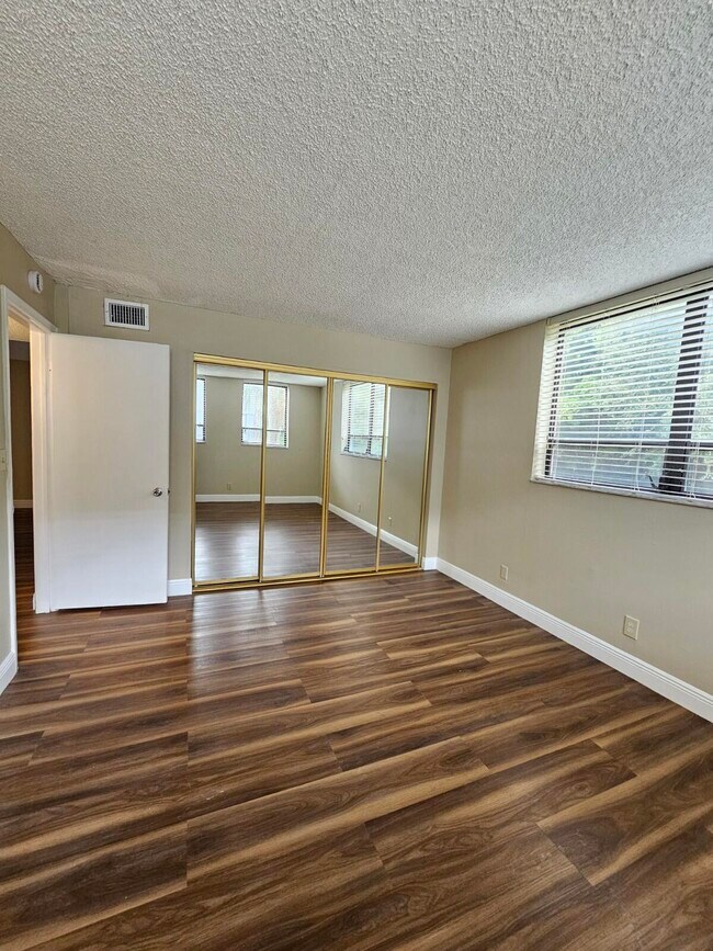 Building Photo - 2000 N Congress Ave