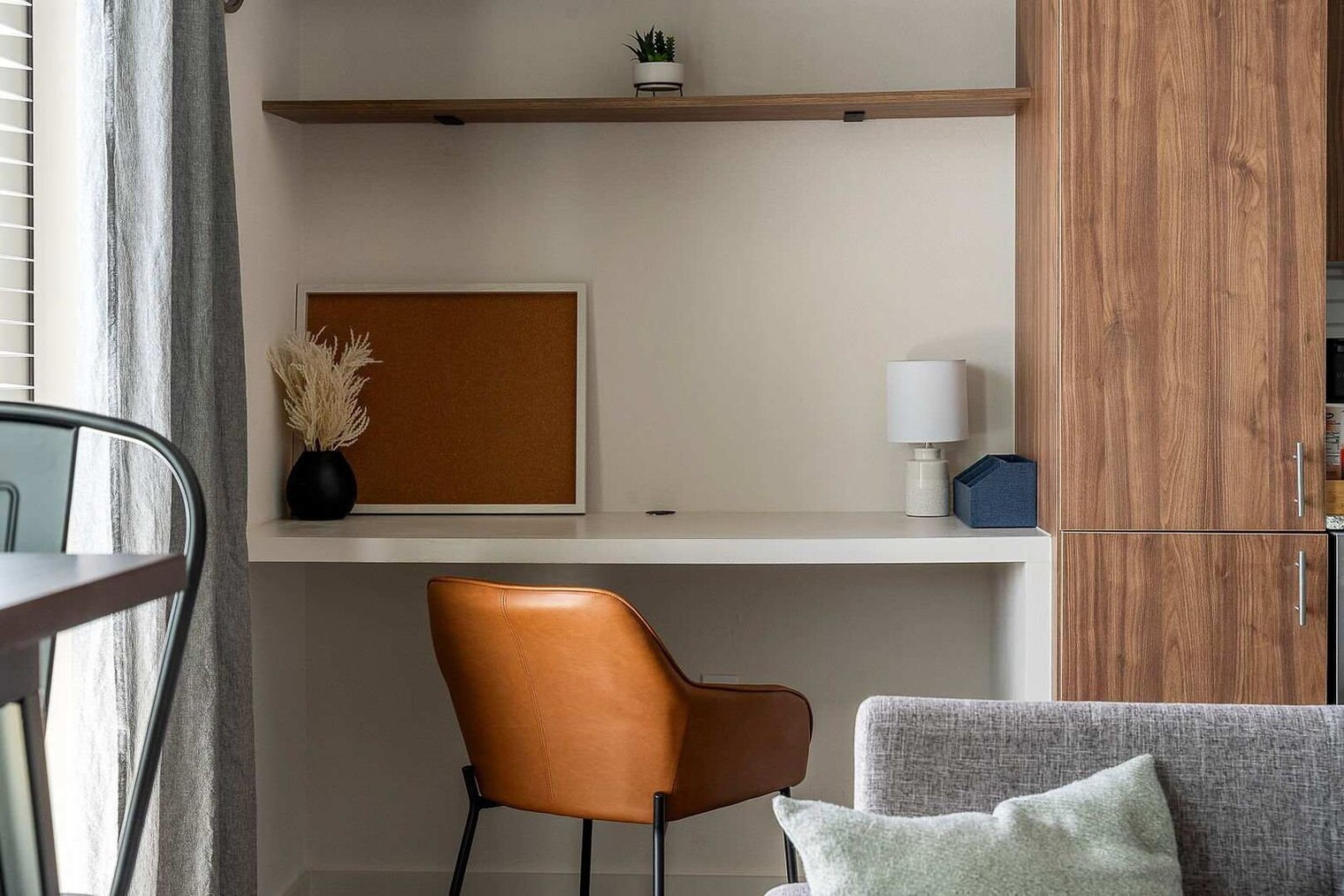 Building Photo - 2232 Empire Central Dr