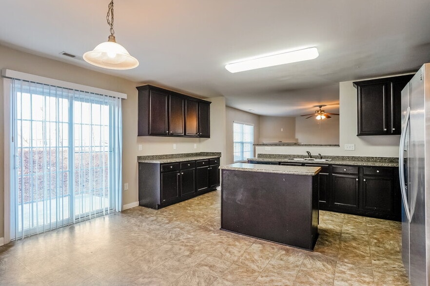 Building Photo - 5022 Gailardia Drive