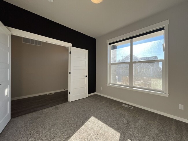 Building Photo - Expansive 2020 Forest Grove Home with 4 Bedrooms, Loft, Modern Kitchen & Covered Patio