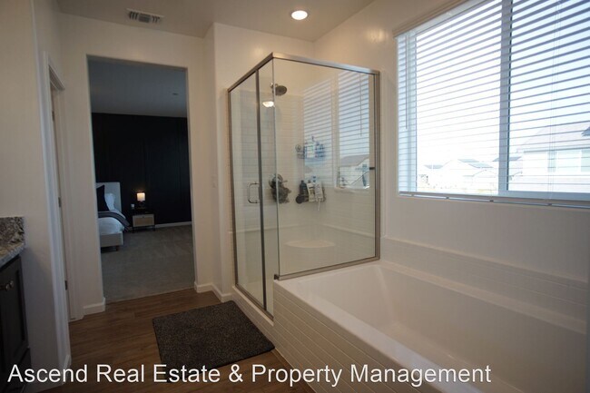 Building Photo - 4 br, 3 bath House - 15718 Cole Brook Ct